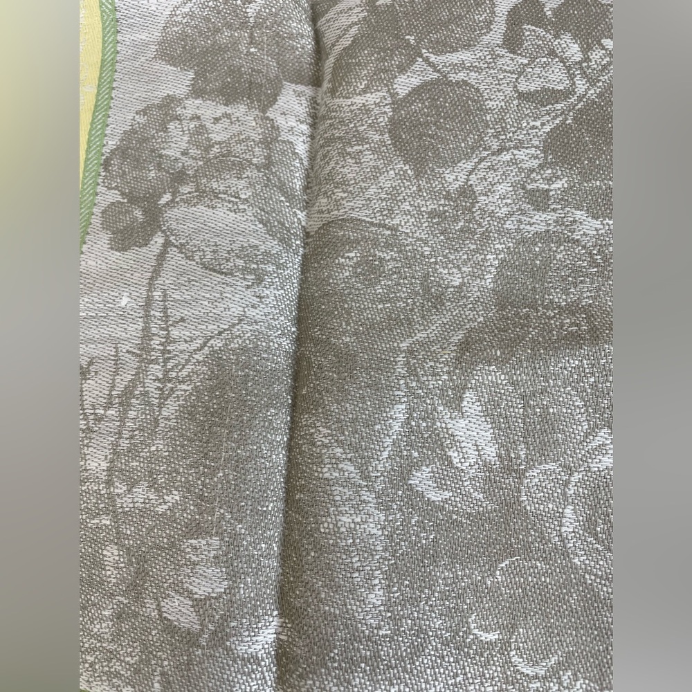 New Williams Sonoma Jacquard Bunny Napkins set of two blue Yellow - Picture 4 of 9